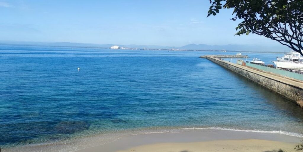 Platja dels Palangrers costa brava