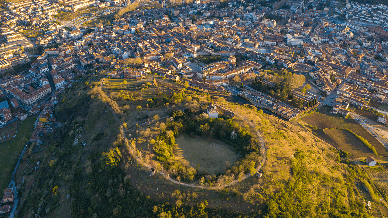 Volcà del Montsacopa, Olot