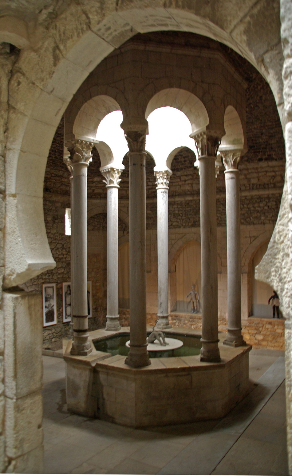 Els Banys Àrabs, Girona