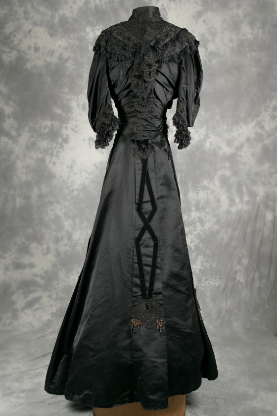 Cos negre de vestit (1900-1909)
